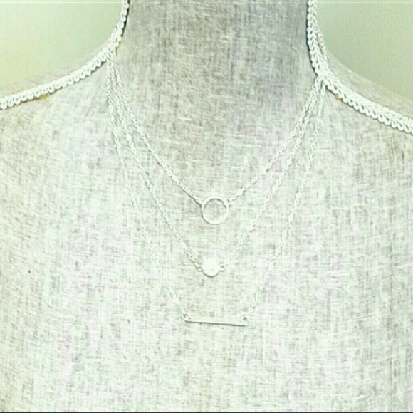 💕4 for $25💕Silver Multilayer Necklace - Picture 3 of 3